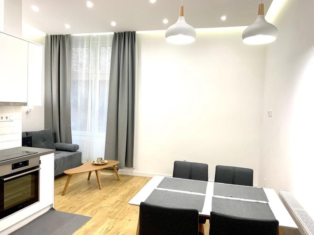 Colton Budapest Paulay Apartments Ngoại thất bức ảnh