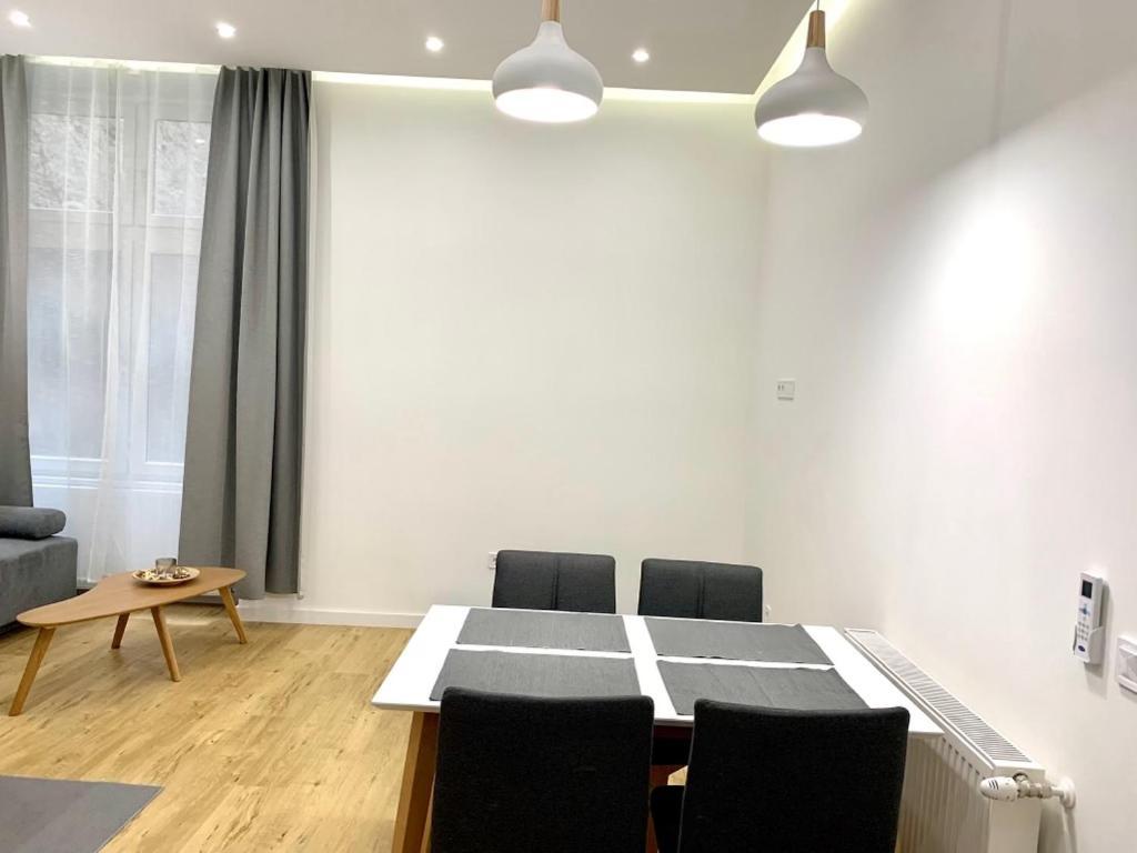 Colton Budapest Paulay Apartments Ngoại thất bức ảnh