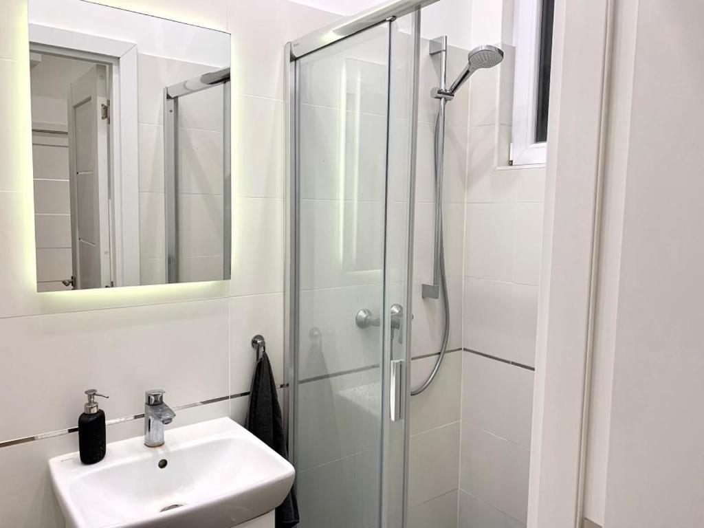 Colton Budapest Paulay Apartments Ngoại thất bức ảnh