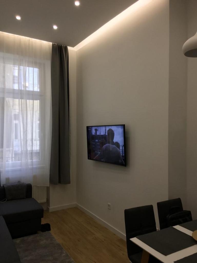 Colton Budapest Paulay Apartments Ngoại thất bức ảnh